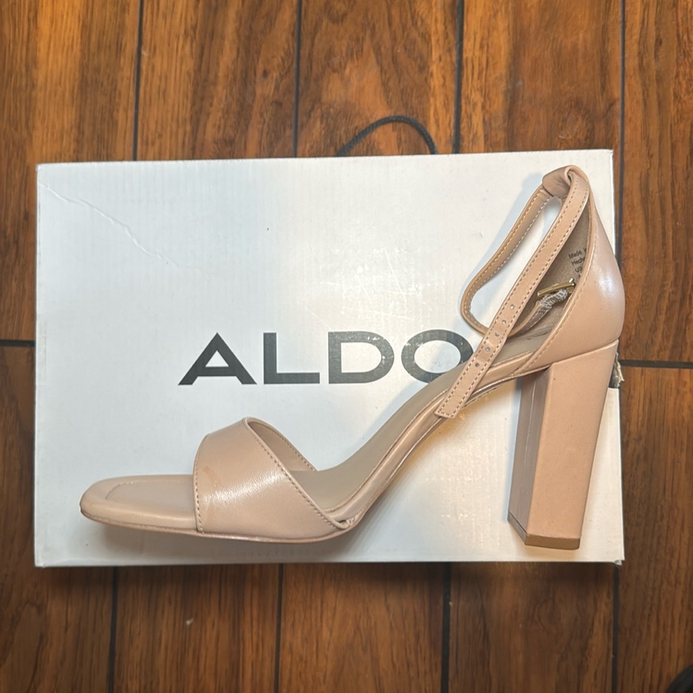 ALDO shoes Enaegyn - beige block heel sandal pillow walk NEW